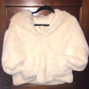 AEROPOSTALE FLUFFY CREAMISH WHITE CROPPED COAT